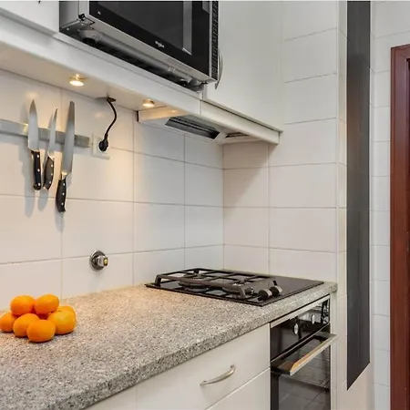 Ocean Front 2bed Luxury W/ Elevator Parking Wi-fi *