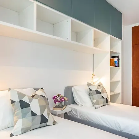 Ocean Front 2bed Luxury W/ Elevator Parking Wi-fi Matosinhos (Porto)