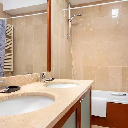 Apartamento Ocean Front 2bed Luxury W/ Elevator Parking Wi-fi *