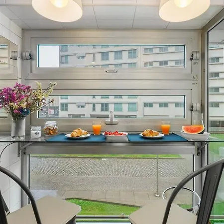 Ocean Front 2bed Luxury W/ Elevator Parking Wi-fi * Matosinhos (Porto)