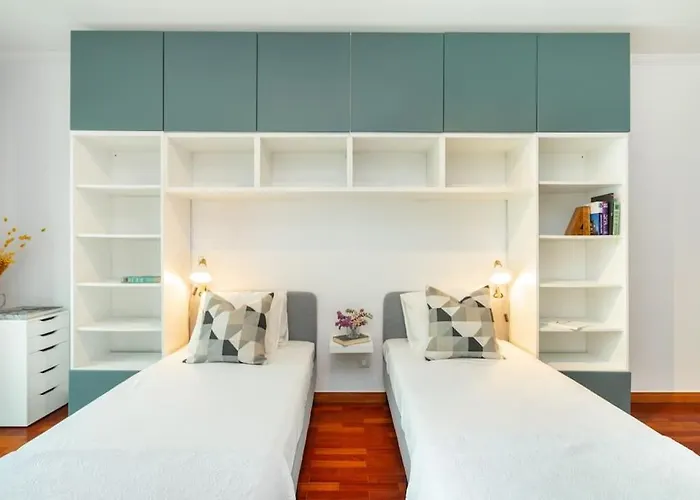 Ocean Front 2bed Luxury W/ Elevator Parking Wi-fi *