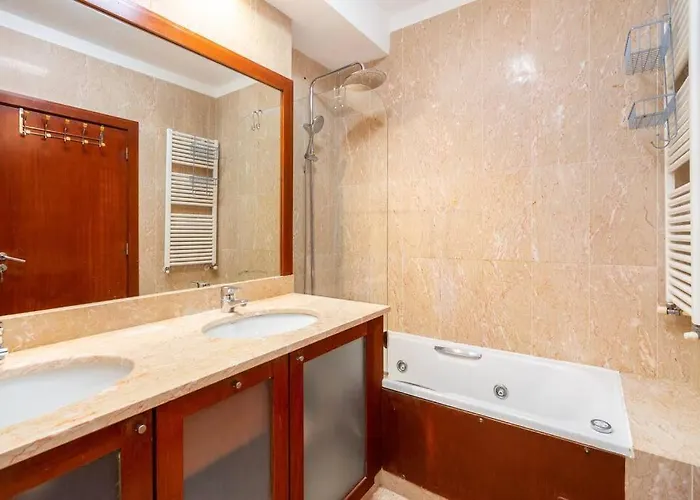 Apartament Ocean Front 2bed Luxury W/ Elevator Parking Wi-fi