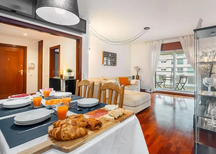 Appartamento Ocean Front 2bed Luxury W/ Elevator Parking Wi-fi *